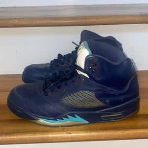Air jordan retro 5s “Hornet”